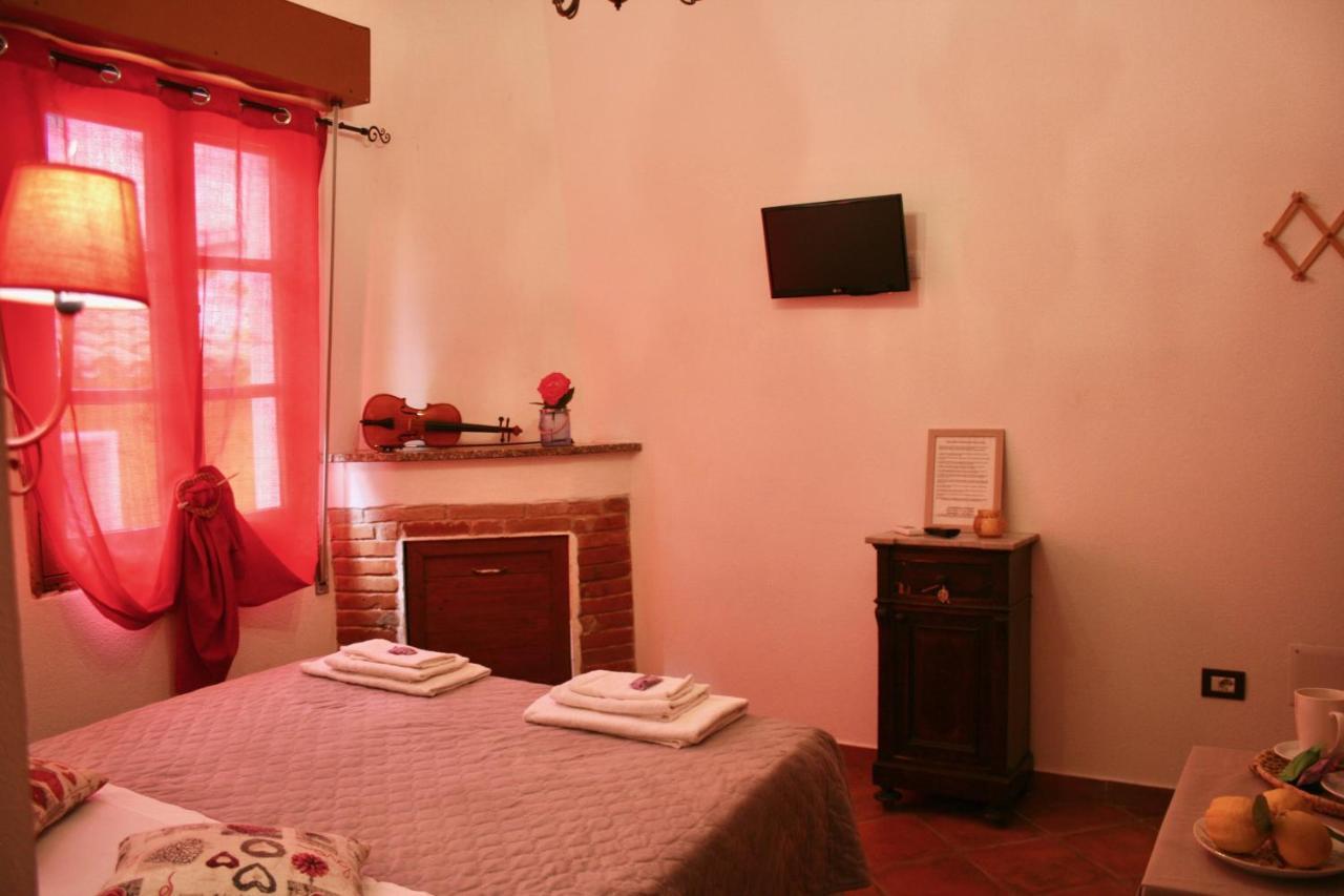 B&B Duca D'Aosta Олбия Екстериор снимка